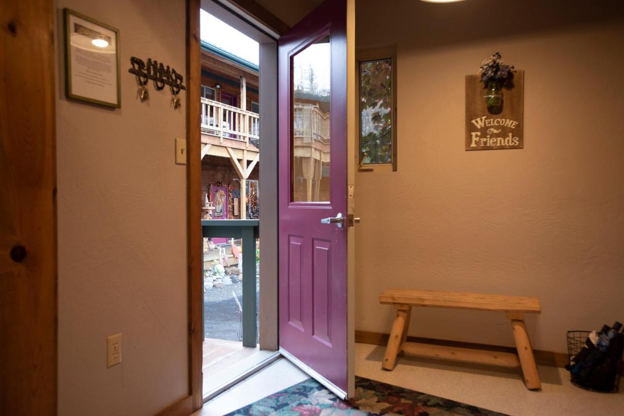 Bear Creek Winery And Lodging Bed & Breakfast Homer Exterior photo